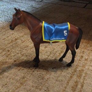 Breyer American Pharoah Triple Crown Winner.